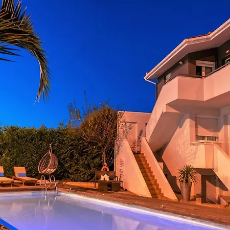 Kapahi Seaview Hotel Apartments Potos Exterior photo
