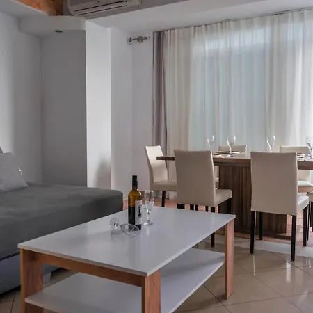 Kapahi Seaview Hotel Apartments Potos Exterior photo